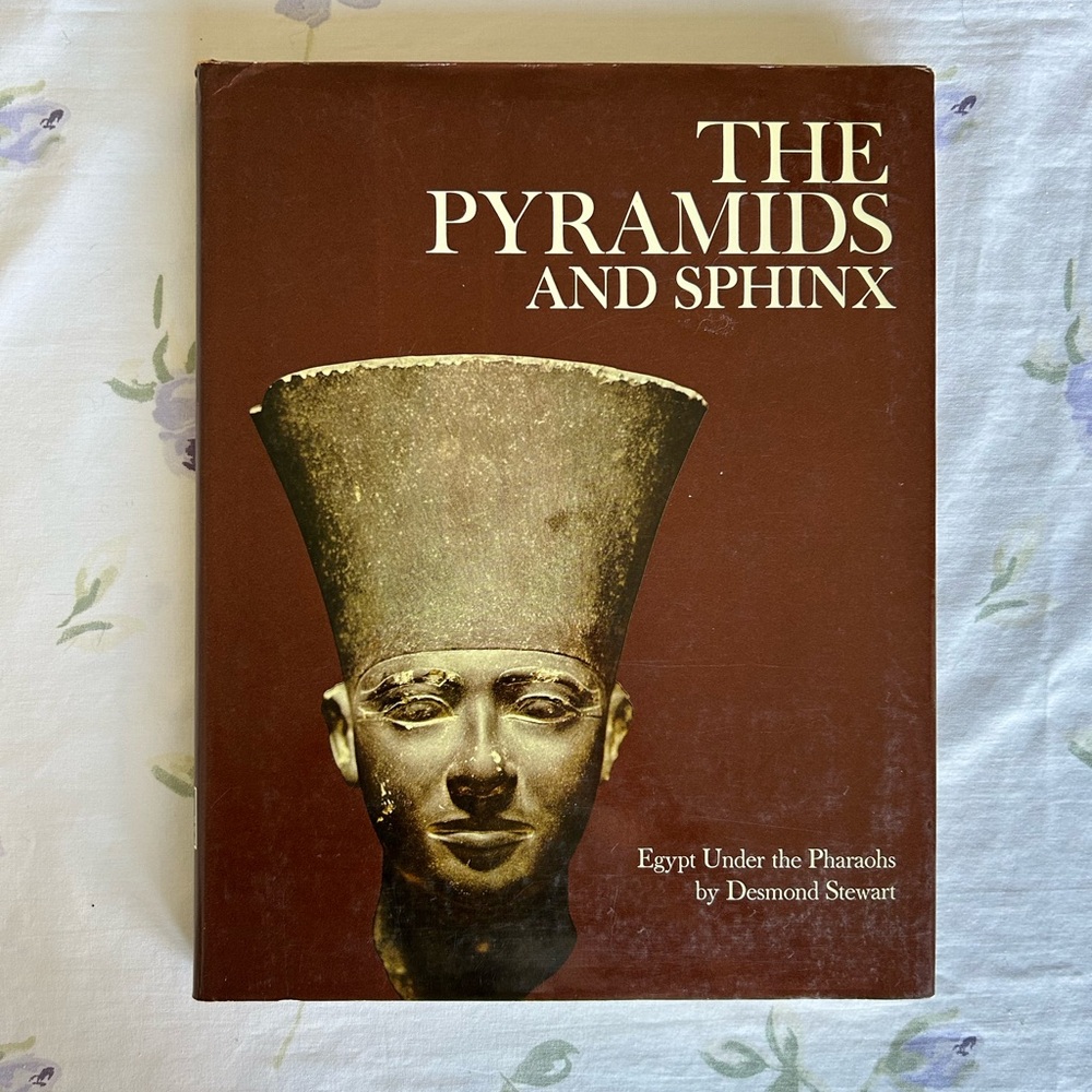 70s Vintage Academia The Pyramids and Sphinx Book